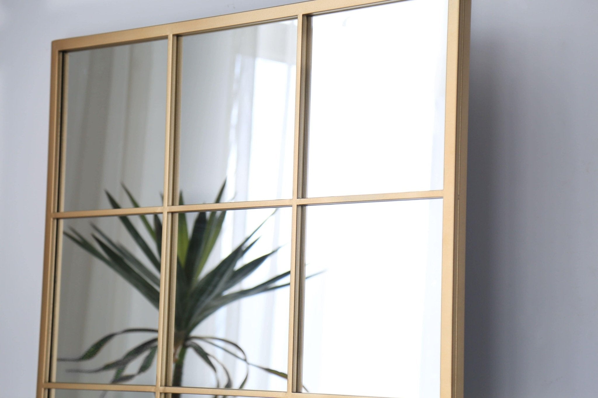 Grid Mirror No.1 | Großer Spiegel mit Goldrahmen 220 × 110 cm - Blossholm